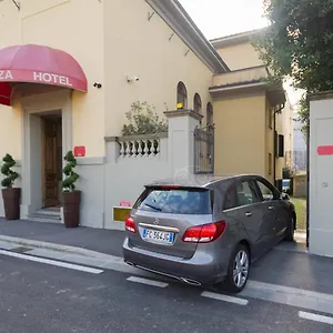 Hotel La Fortezza ***